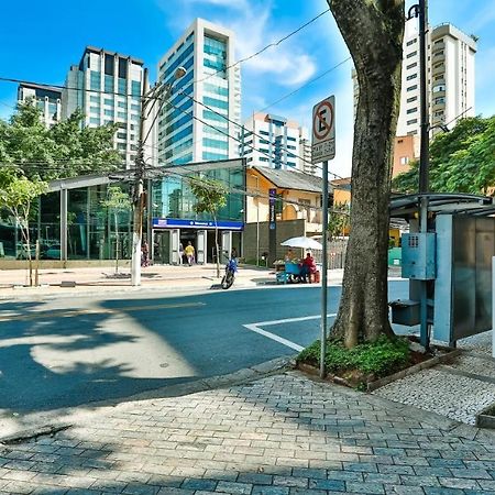Flat Em Frente Ao Metro Moema São Paulo Extérieur photo